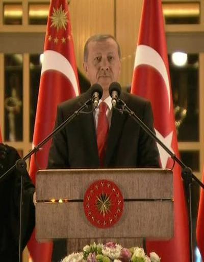 Cumhurbaşkanı Erdoğandan 30 Ağustos resepsiyonunda büyük sürpriz