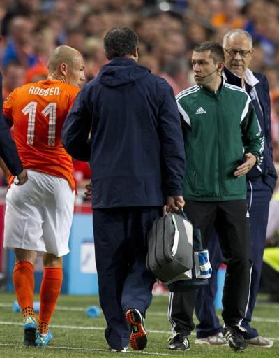 Robben 4 hafta sahalardan uzak kalacak