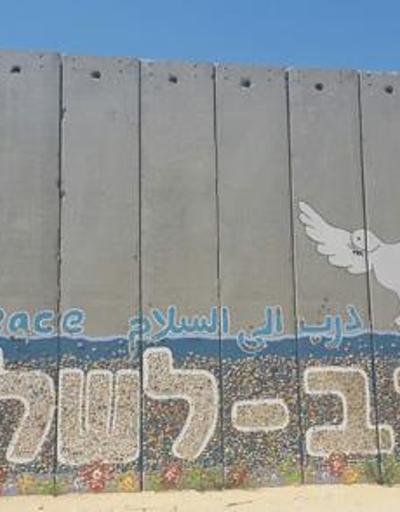 İsrail ve Gazze sınırındaki duvarlar...
