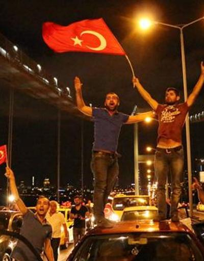 İstanbulda teröre lanet yürüyüşü