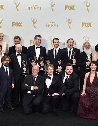 67. Emmy Ödüllerine Game of Thrones damgasını vurdu