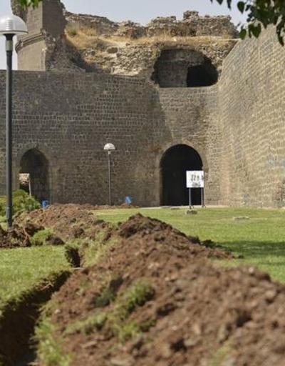 Diyarbakırda çatışmalardan tarihi yapılar da zarar gördü