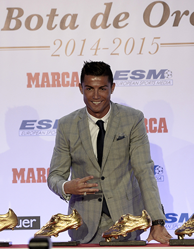 Ronaldo 4. Altın Ayakkabısını aldı