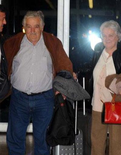 Yoksul devlet başkanı Mujicanın makam aracı 1973 model vosvos