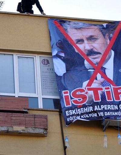 Alperen Ocakları Mustafa Desticinin istifasını istedi