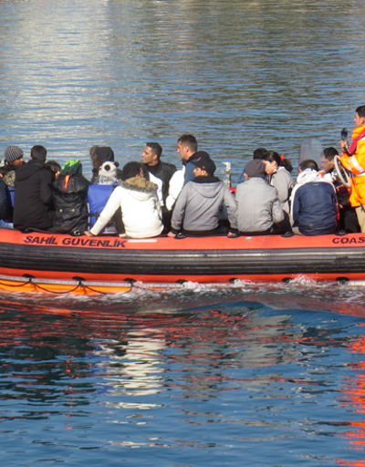 Ege Denizinde mültecileri taşıyan bot battı: 4 ölü