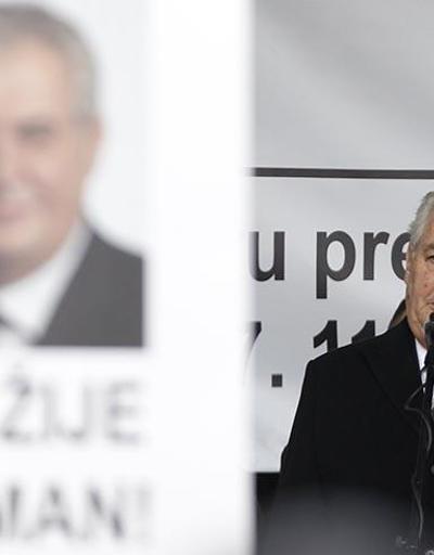 Çek Cumhurbaşkanı mülteci akınını organize istila olarak niteledi