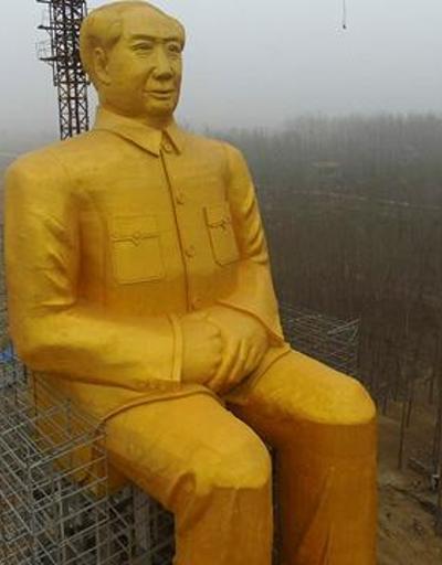 Çinde Maonun altından dev heykeli dikildi