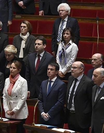 Fransa Parlamentosunda Sultanahmet için saygı duruşu