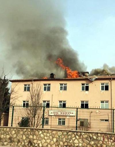 Nusaybinde PKKlılar eski hastaneyi ateşe verdi