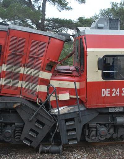 Manisada 2 yük treni çarpıştı