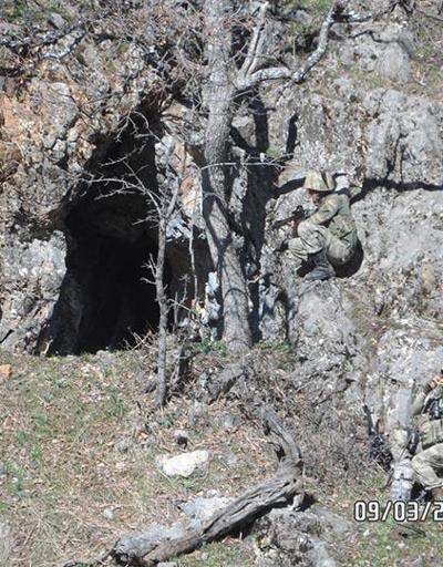 Tuncelide komandolardan mağara operasyonu