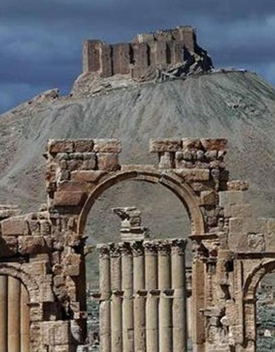 İrandan Esada Palmira kutlaması