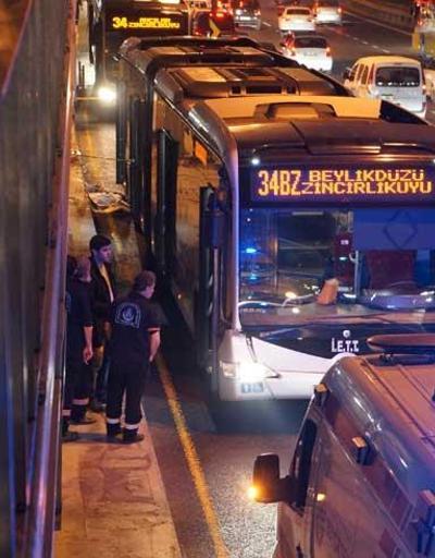 Metrobüsün çarptığı kişi hayatını kaybetti