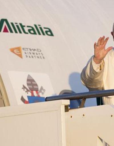Papa 10 sığınmacıyı Vatikana götürecek