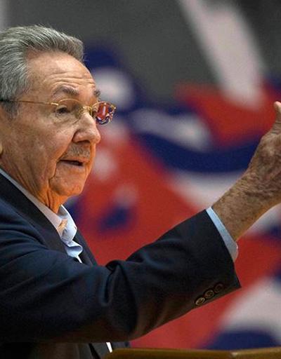 Raul Castro 5 yıl daha Komünist Parti lideri