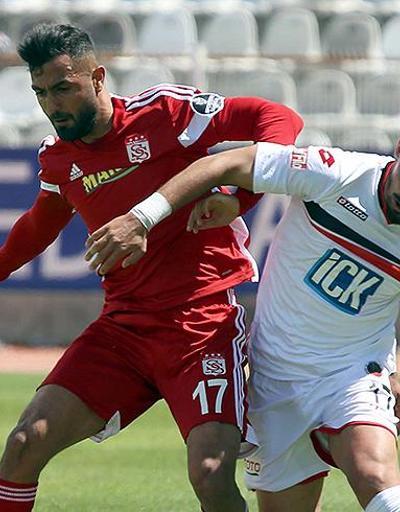 10 kişi kalan Sivasspor 90+1de hayata döndü