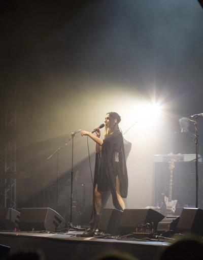 PJ Harvey İstanbulda hayranlarıyla buluştu
