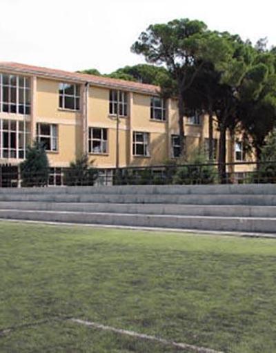 Bornova Anadolu Lisesinden bildiri