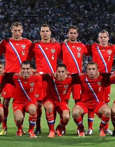 Rusya milli futbol takımı dağıtıldı
