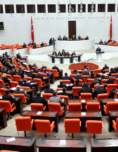 Meclis personelinin izinleri iptal edildi