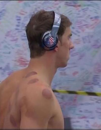 Michael Phelpse dev bir ahtapot saldırmamış