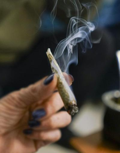 Avrupada gençler alkol ve sigarayı bırakıp uyuşturucuya yöneliyor