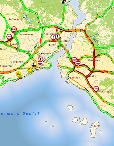 İstanbulda metrobüs kazası trafiği kilitledi