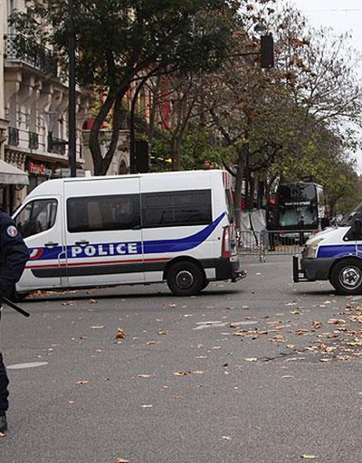 Türkiyenin Paris Büyükelçiliği binasına saldırı