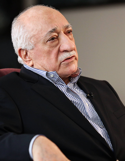 Fetullah Gülenin avukatlarından Feti Ün tutuklandı
