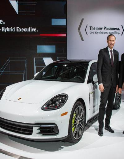 Porsche Panameranın yeni  ailesi  Los Angeles’da
