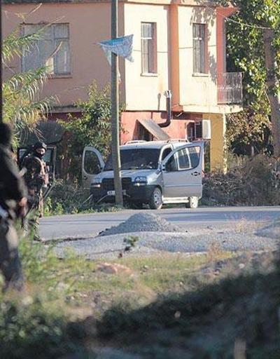 Adanada 2. bombalı araç Olay yerinden görüntüler