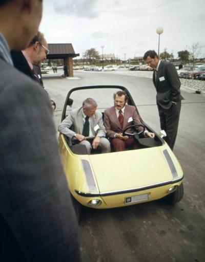 1970lerde yapılıp depoya atılmış elektrikli otomobiller