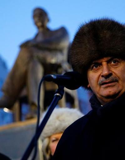 Başbakan Tataristanda Sadri Maksudi Anıtını açtı