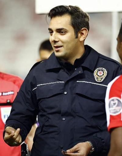 Antalyaspor-Fenerbahçe maçında para atışını polis yaptı