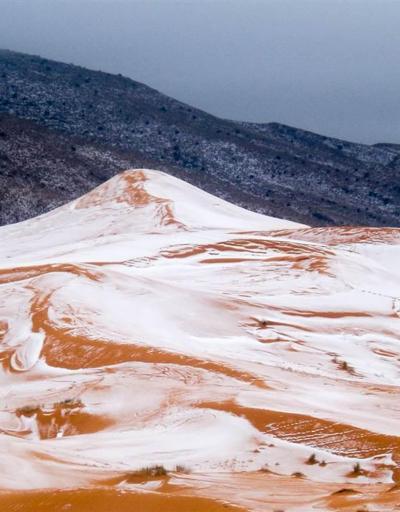 Sahra Çölüne 37 yıl sonra ilk kez kar yağdı