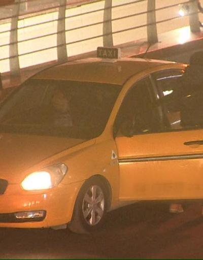 Taksicilerin AVM önünde Arap turist kurnazlığı