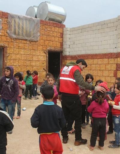 Başbakan Binali Yıldırımın çocukları Halepe 3 TIR gıda yardımı yaptı