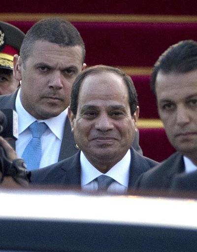 Mısırda ekonomi sarsıldı, Sisi 6 ay süre istedi
