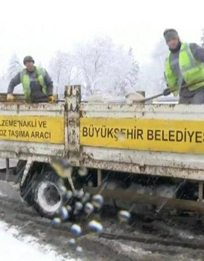 Ankarada kar yüksekliği 20 cmi buldu