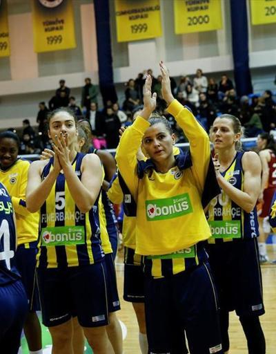 Yılın son derbisini Fenerbahçe kazandı