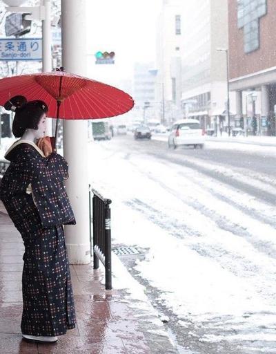 Kar altında masal şehrine dönen kent: Kyoto