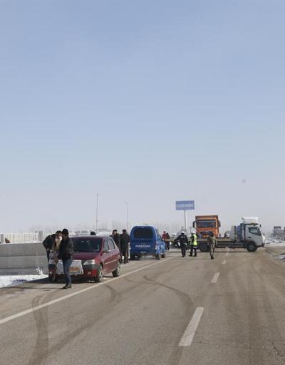 Erzurumda zincirleme trafik kazası: 32 yaralı