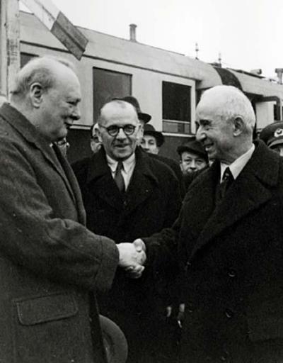 Churchill ile İnönünün Adanadaki istasyon buluşmasının 74. yılı