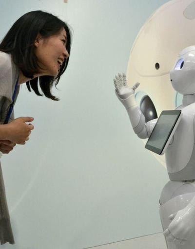 İnsansı robotlar yaşlı bakım hizmeti verecek