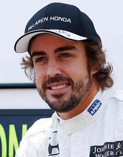 Fernando Alonso gönlünü Rus güzele kaptırdı