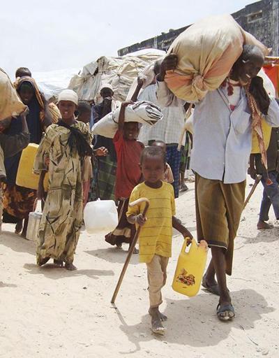 Somalide nüfusun yarısı ölüm tehdidi altında