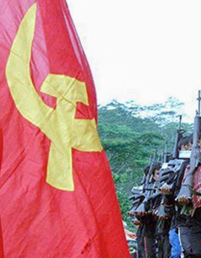 Filipinlerde ordu ile komünist isyancılar çatıştı