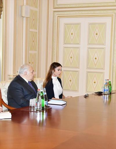 Mehriban Aliyevanın Cumhurbaşkanı yardımcılığına atandığı an