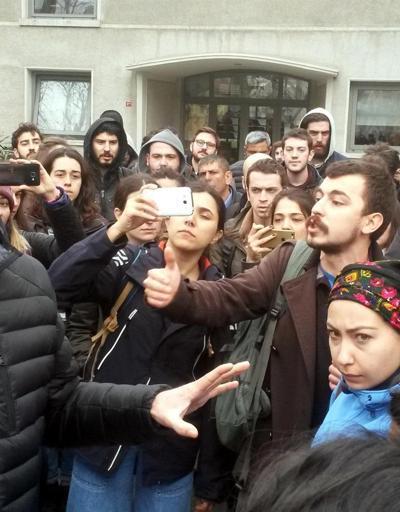 Bilgi Üniversitesinde öğrenciler 8 Mart saldırısını protesto etti